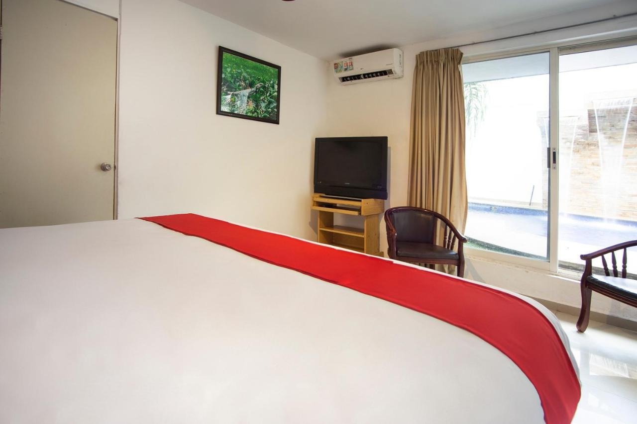 Hotel Mahu Monterrey Zewnętrze zdjęcie