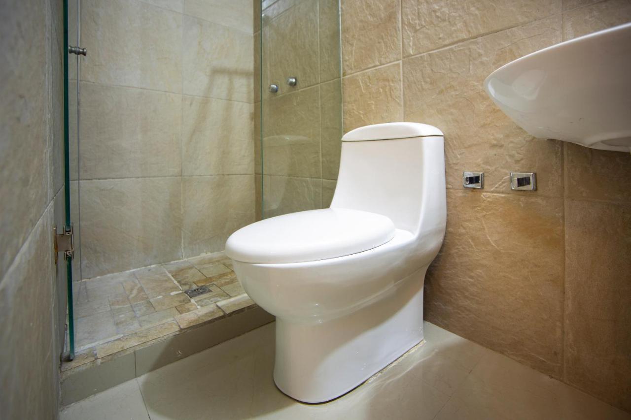 Hotel Mahu Monterrey Zewnętrze zdjęcie