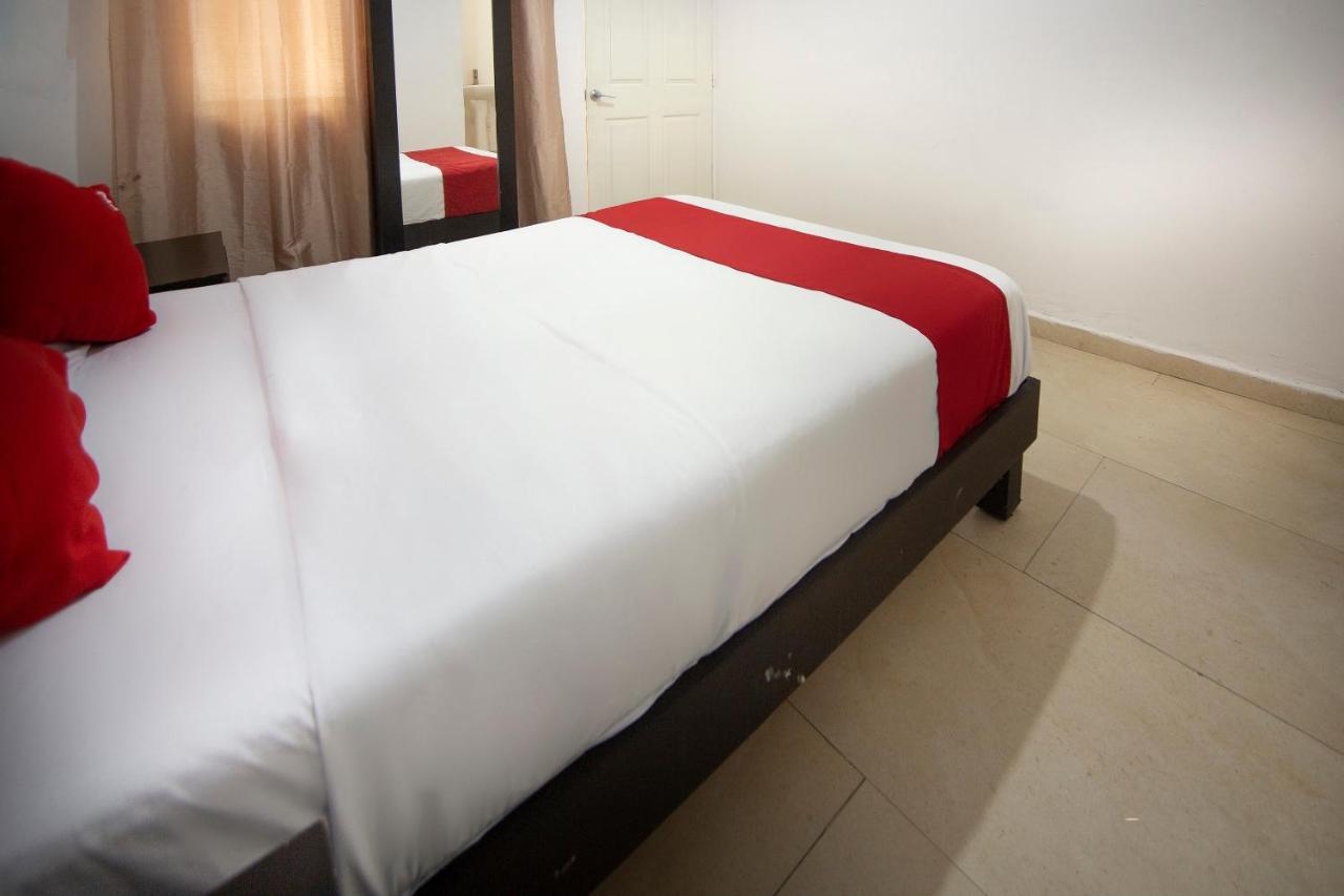 Hotel Mahu Monterrey Zewnętrze zdjęcie